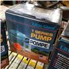 Image 1 : NEW LITTLE GIANT PUMP