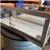 Image 9 : 2 TABLE TOP SHOWCASES