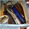 Image 2 : TUB OF GREASE GUNS