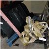 Image 1 : CRATE OF TIE DOWN STRAPS AND 3 FOLDING SAWHORSES
