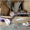 Image 2 : BOX OF LABRATORY FAUCETS