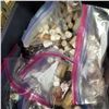 Image 2 : TOTE OF VAPE JUICE OVER 100
