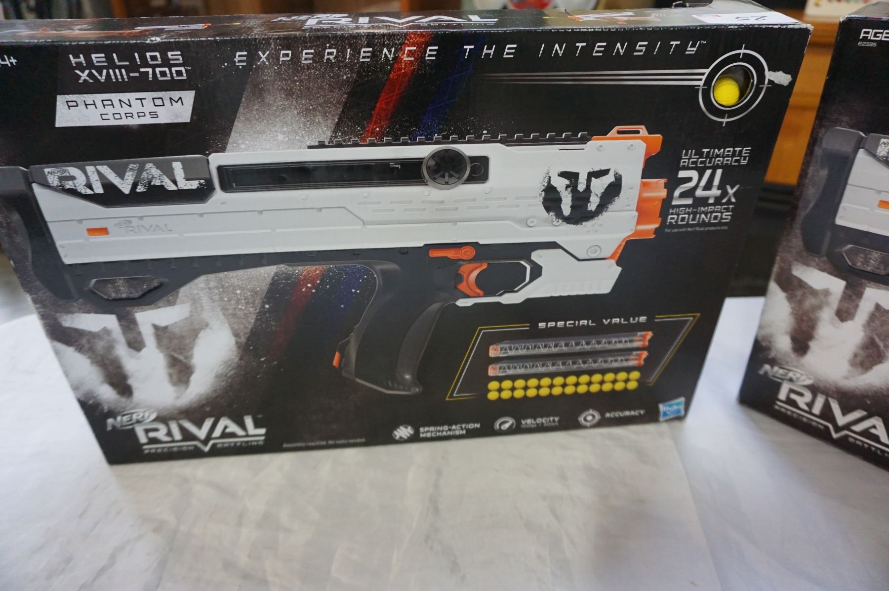 2 NERF RIVALS HELIOS GUNS