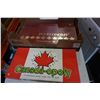 Image 1 : POLECONOMY AND CANADAPOLY GAMES