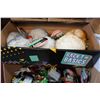 Image 3 : 2 BOXES OF NEW BAG ACCESSORIES ON RETAIL DISPLAY STANDS