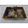 Image 1 : TRAY OF COSTUME JEWELLERY
