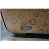 Image 2 : VIC-LINE DECORATIVE LOVE SEAT
