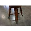 Image 2 : ANTIQUE GLASS BALL METAL CLAW FOOT PIANO STOOL
