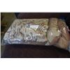 Image 1 : BEIGE DUVET COVER DOUBLE SIZED