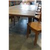 Image 3 : LARGE RUSTIC DINING TABLE W/ 2 LEAFS AND 8 CHAIRS