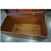 Image 3 : VINTAGE TRUNK