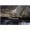 Image 2 : BLACK PANASONIC INVERTER MICROWAVE