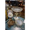 Image 1 : CRYSTAL ASH TRAY AND SCALE