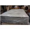 Image 1 : KINGSDOWN DOUBLE SIZE TIGHT TOP STILL WHARTON MATTRESS AND BOX SPRING