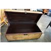 Image 2 : WOOD MAP PATTERN TRUNK