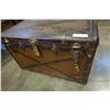 Image 2 : EVELEIGH BAGGAGE ANTIQUE TRUNK
