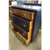 Image 2 : PAINTED BLUE VINTAGE 4 DRAWER DRESSER ON WHEELS