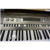 Image 8 : CASIO WK-200 KEYBOARD WITH STAND