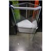 Image 2 : GLASS RETAIL DISPLAY CORNER UNIT