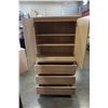 Image 2 : OAK 2 DOOR DRESSER WESTMARK FURNITURE MADE IN CANADA