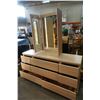 Image 4 : OAK 8 DRAWER DRESSER W/ MIRROR MADE IN CANADA