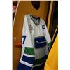 Image 1 : 40TH ANNIVERSARY RYAN KESLER JERSEY