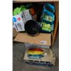 Image 1 : LOT OF PLANTERS AND ROLL UPSABLE WATER CAN