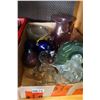 Image 1 : LOT OF DEPRESSION GLASS AND ART GLASS
