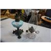 Image 1 : 2 ANTIQUE KEROSENE LAMPS