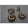 Image 1 : PORCELAIN DISHES AND FIGURES