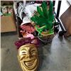 Image 1 : LOT OF NEW MASCARADE MASKS AND MASKS