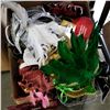 Image 2 : LOT OF NEW MASCARADE MASKS AND MASKS