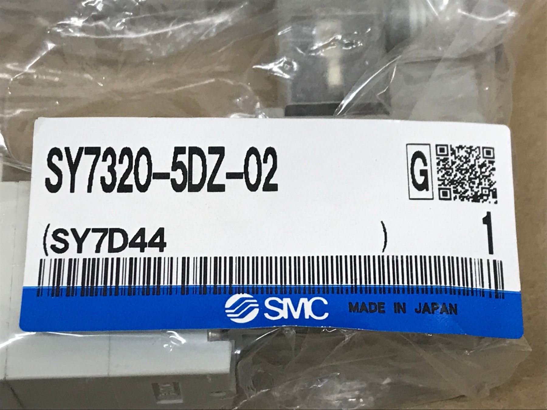 LOT OF SMC SY7320-5DZ-02 SOLENOID VALVE - BTM Industrial