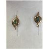 Image 2 : 10Kt Gold and Emerald Stud Earrings