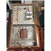 Image 2 : Vintage Leather Alcohol Travel Case. With Some Accessories. Made by US Luggage.