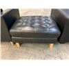 Image 4 : Loveseat /Chair/Ottoman