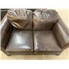 Image 5 : Sofa/Loveseat/Chair
