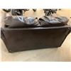 Image 7 : Sofa/Loveseat/Chair