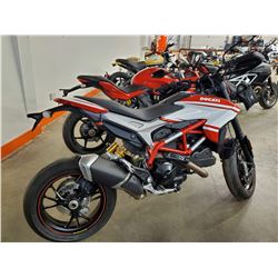 Motorcycle: 2015 Ducati HYPERMOTARD SP