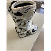 Image 2 : Fox White Riding Boots