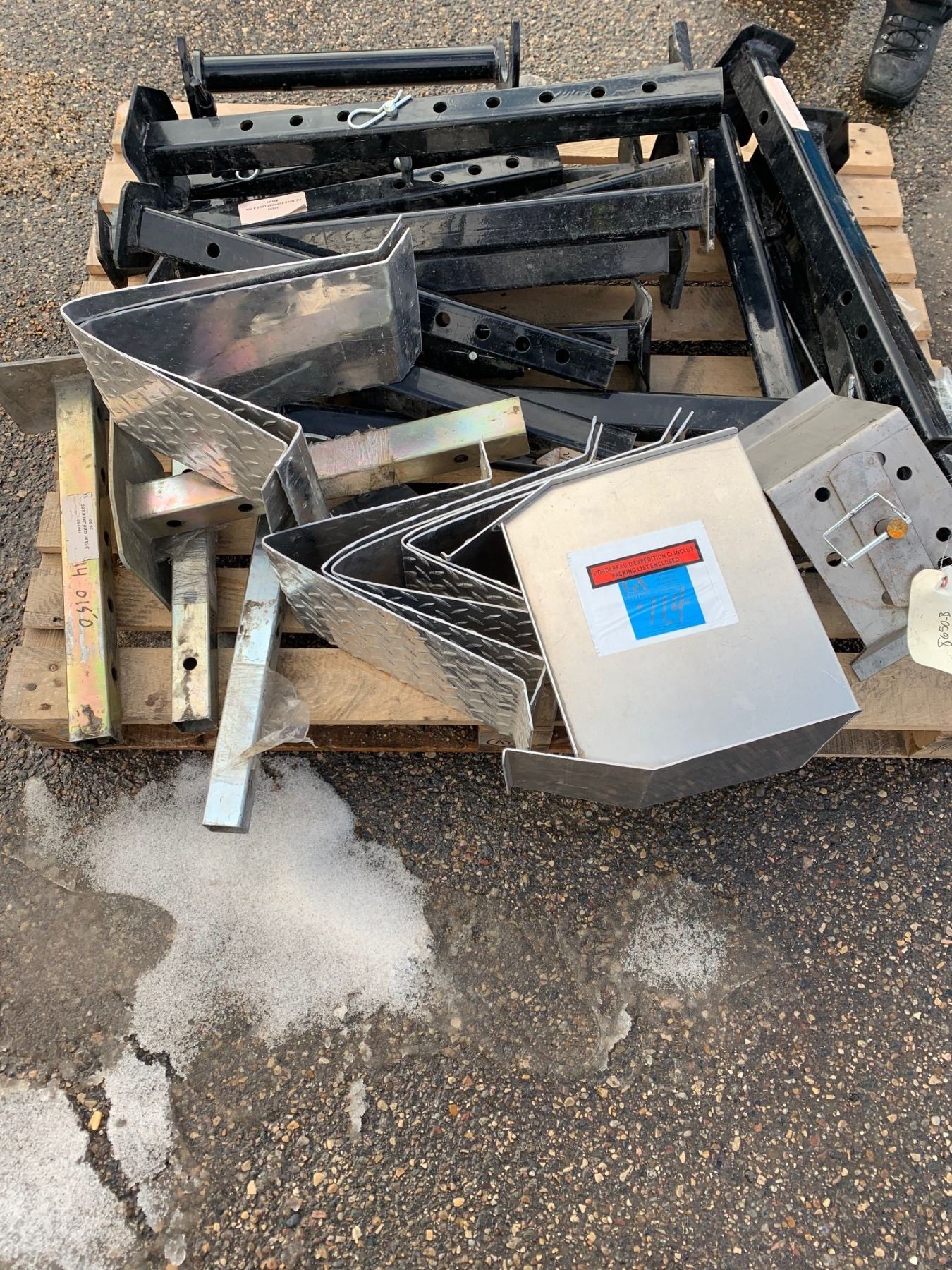 Stabilizer Legs, Spare Tire Rack and misc brackets