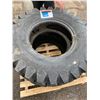 Image 1 : Tires
