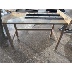 Steel Workbench and 5th wheel Rails