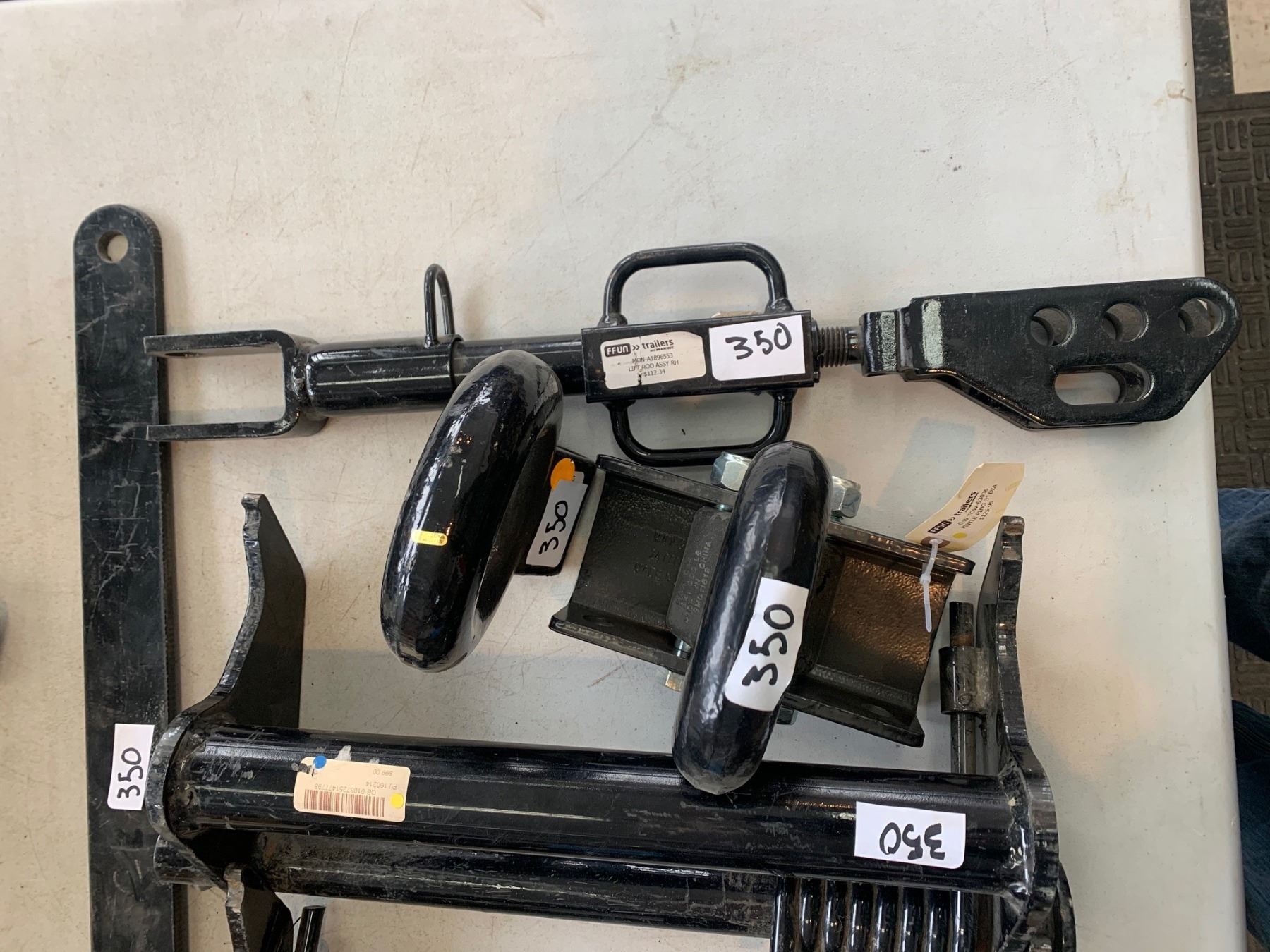 Lift Rod Assembly Part# A1896553, G-Tow Pintle Hitch 3
