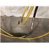 Image 4 : 2- air hoses; 1- extension cord