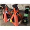 Image 1 : 3- 12 ton jack stands