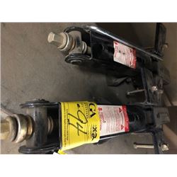 2- stabilizer jacks