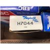 Image 4 : brake pads, interfacing kits, Ford keys, TPMS sensors, alignment shims, trailer connectors