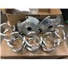 Image 6 : fixed clutch kits; clutch pieces