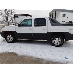 2004 Chev Avalanche - Z71 4X4 - 5.3L 140,000kms  Just serviced @Tire Craft Saskatoon